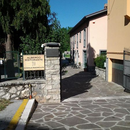 ホテル Casale Maginulfo Roccamandolfi エクステリア 写真