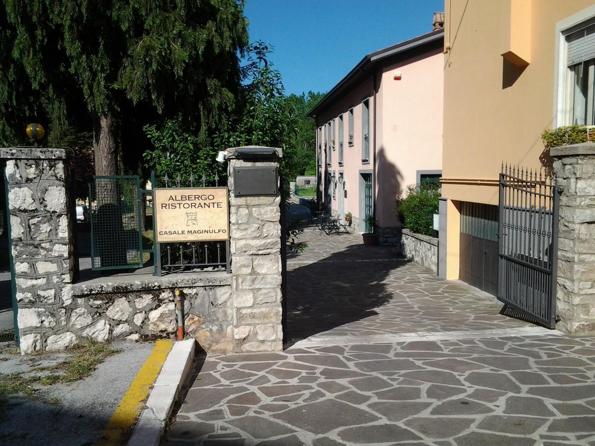 ホテル Casale Maginulfo Roccamandolfi エクステリア 写真
