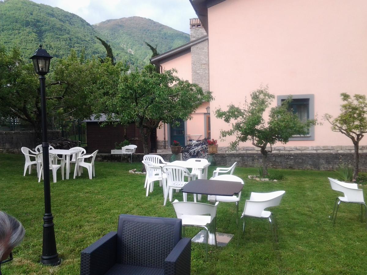 ホテル Casale Maginulfo Roccamandolfi エクステリア 写真